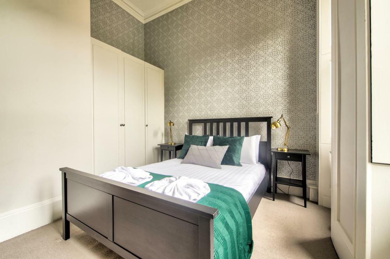 32 Victoria Crescent Road Daire Glasgow Dış mekan fotoğraf